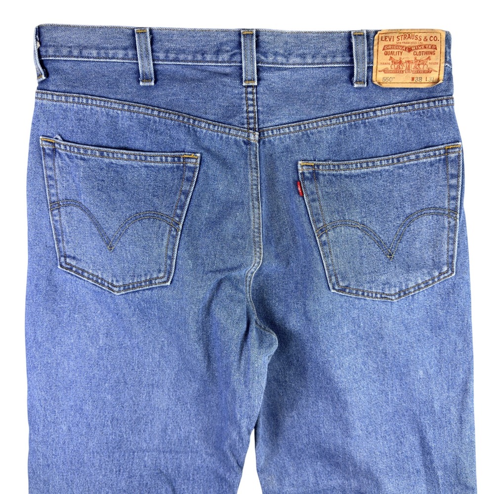 VINTAGE Levi's 550 Jeans Men 38x31 Blue Relaxed Fit Tapered Leg Medium Wash Y2K